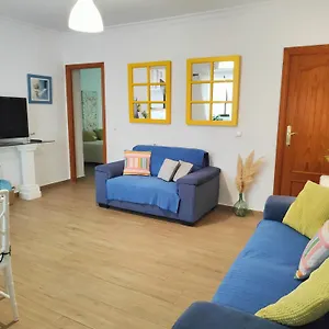 https://cntrico-apartamento-con-terraza-parking-y-wifi.es-andalucia.com